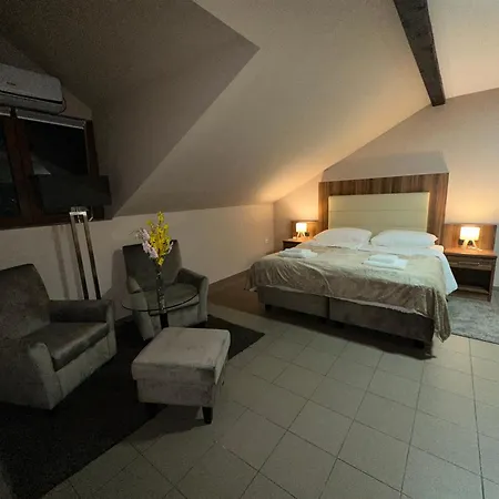 Jp Mali Pariz Aparthotel