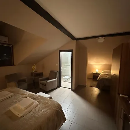 Aparthotel Jp Mali Pariz Bor