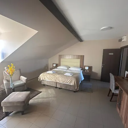 Jp Mali Pariz Aparthotel *