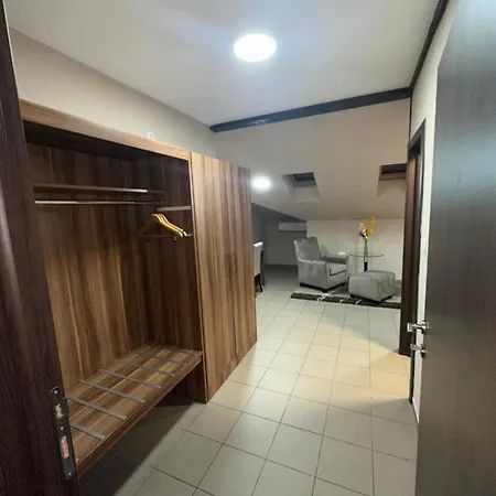 Aparthotel Jp Mali Pariz *